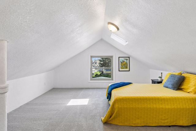 1087 Western Avenue N, Saint Paul, MN 55117