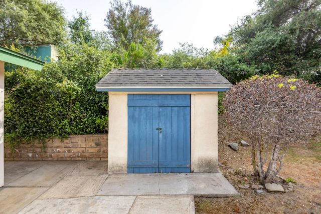 1014 E Bel Air Drive, Vista, CA 92084