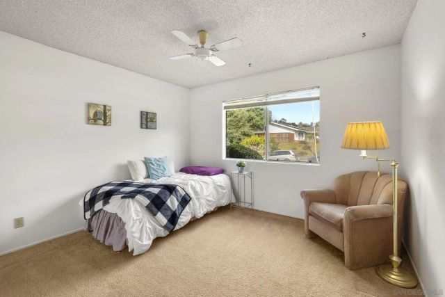 1014 E Bel Air Drive, Vista, CA 92084