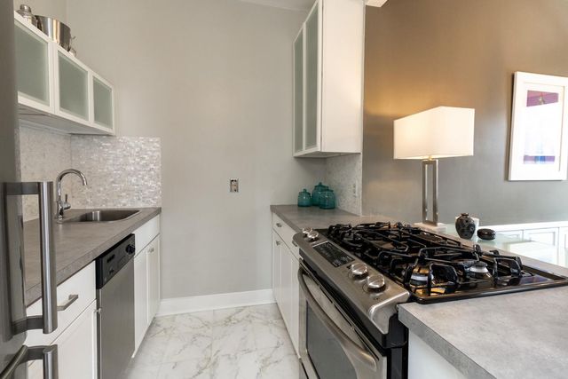 1204 Harmon Place 21, Minneapolis, MN 55403