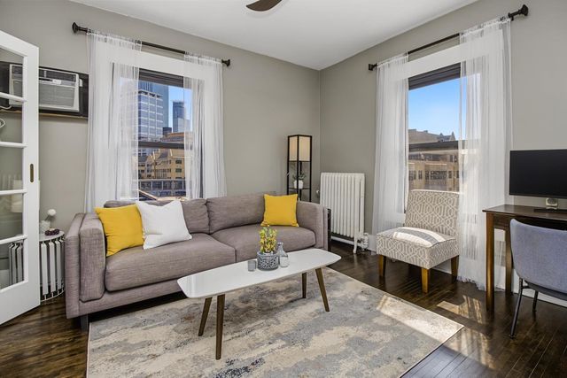 1204 Harmon Place 21, Minneapolis, MN 55403