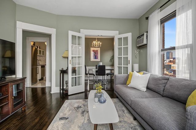 1204 Harmon Place 21, Minneapolis, MN 55403