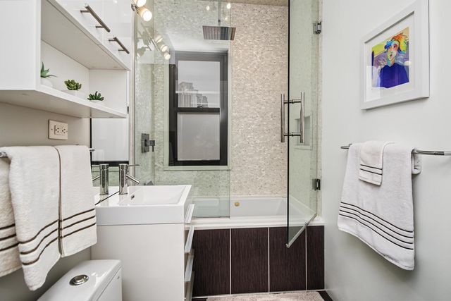 1204 Harmon Place 21, Minneapolis, MN 55403