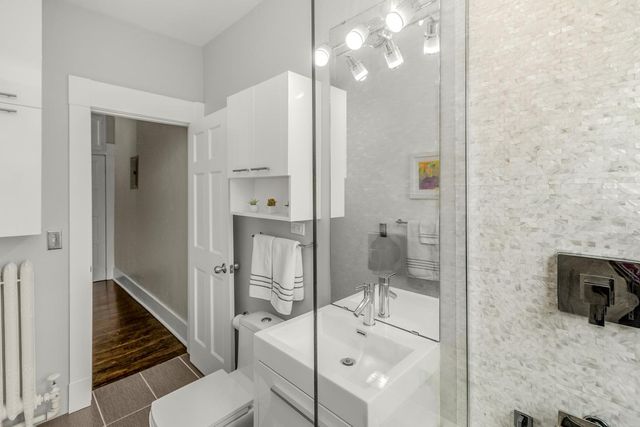 1204 Harmon Place 21, Minneapolis, MN 55403