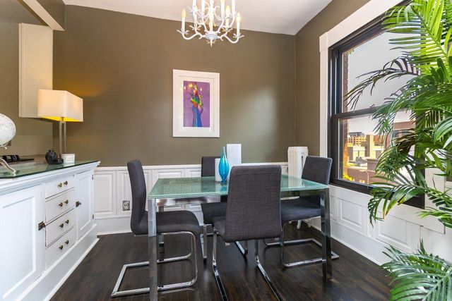 1204 Harmon Place 21, Minneapolis, MN 55403