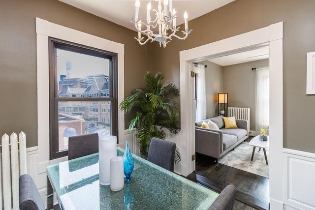 1204 Harmon Place 21, Minneapolis, MN 55403