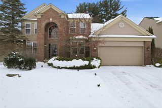 929 River Rock Drive, Holly, MI 48442
