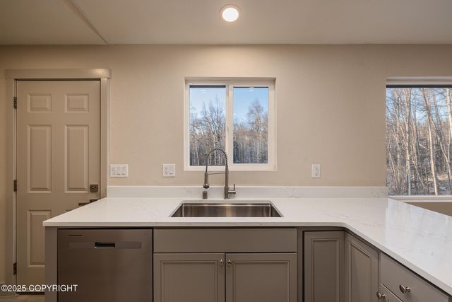 5740 W Birch Harbor Drive, Wasilla, AK 99623