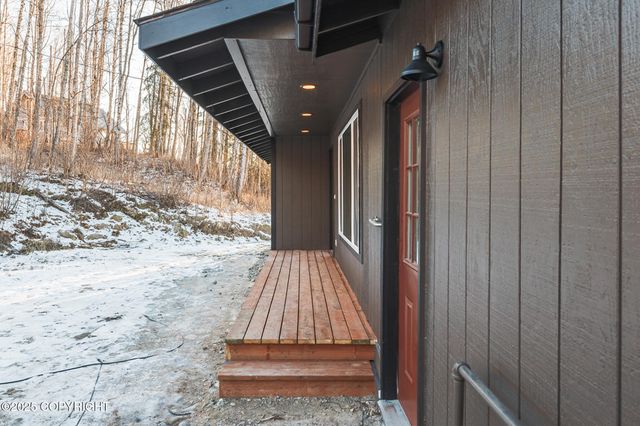 5740 W Birch Harbor Drive, Wasilla, AK 99623