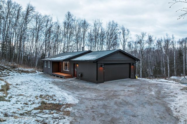 5740 W Birch Harbor Drive, Wasilla, AK 99623