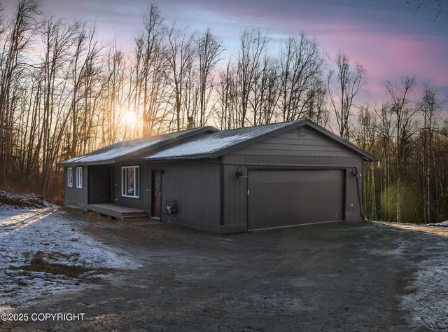5740 W Birch Harbor Drive, Wasilla, AK 99623