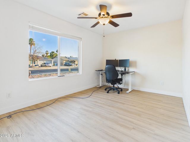 3613 W CAMPO BELLO Drive, Glendale, AZ 85308