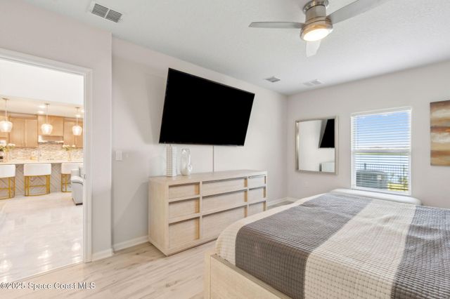 346 Kylar Drive NW, Palm Bay, FL 32907