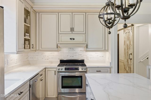 625 Spanish Wells Rd Unit 12, Hilton Head Island, SC 29926