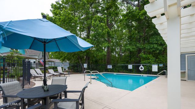 625 Spanish Wells Rd Unit 12, Hilton Head Island, SC 29926