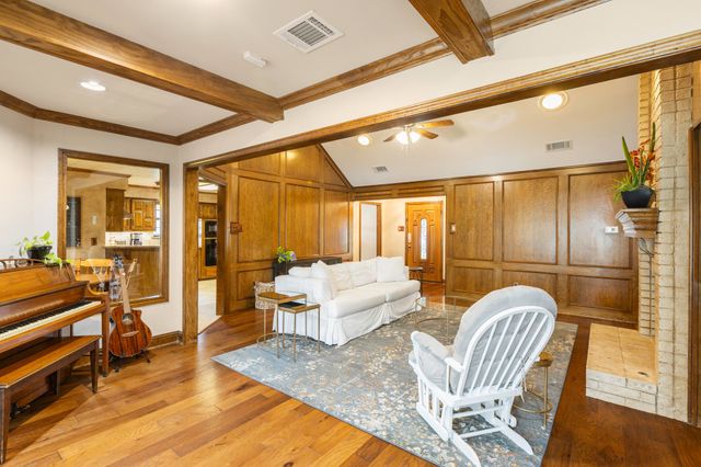 1222 Stonewall Street, Garland, TX 75043
