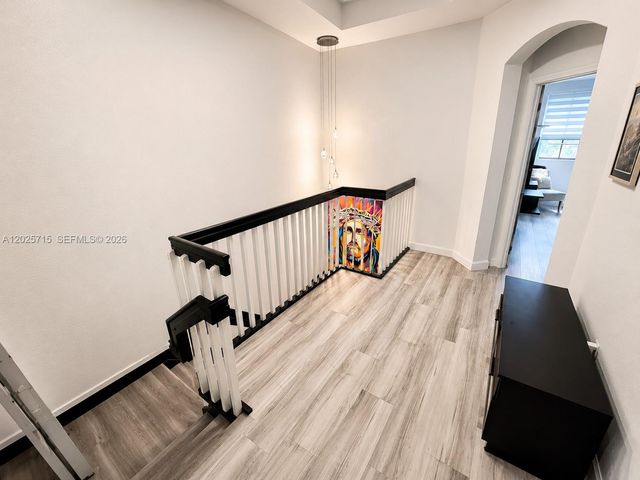 3054 NW 103rd Path, Doral, FL 33172