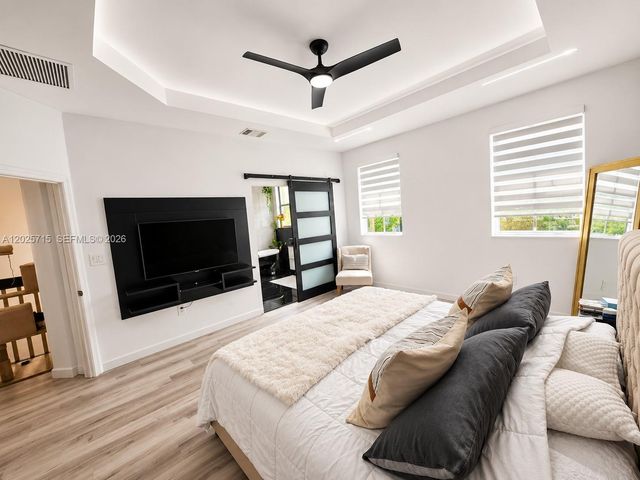 3054 NW 103rd Path, Doral, FL 33172