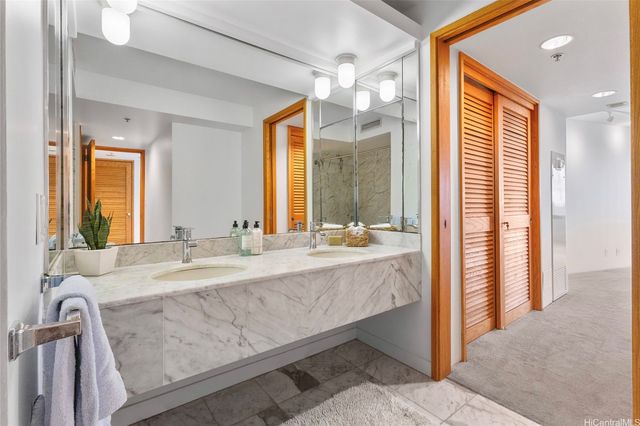 1330 Ala Moana Boulevard 3607, Honolulu, HI 96814