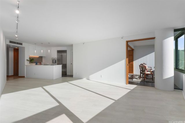 1330 Ala Moana Boulevard 3607, Honolulu, HI 96814