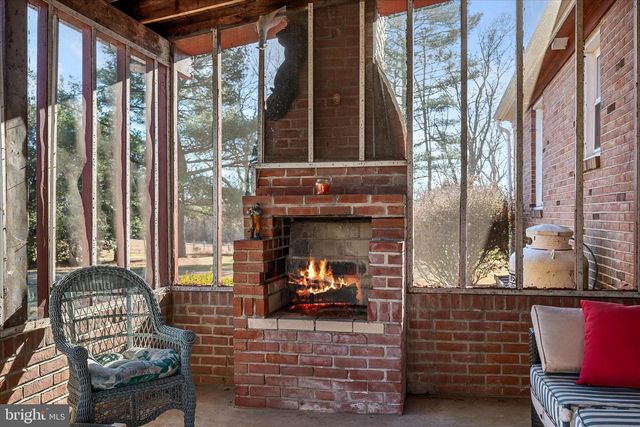 37116 SNICKERSVILLE TPKE, Purcellville, VA 20132