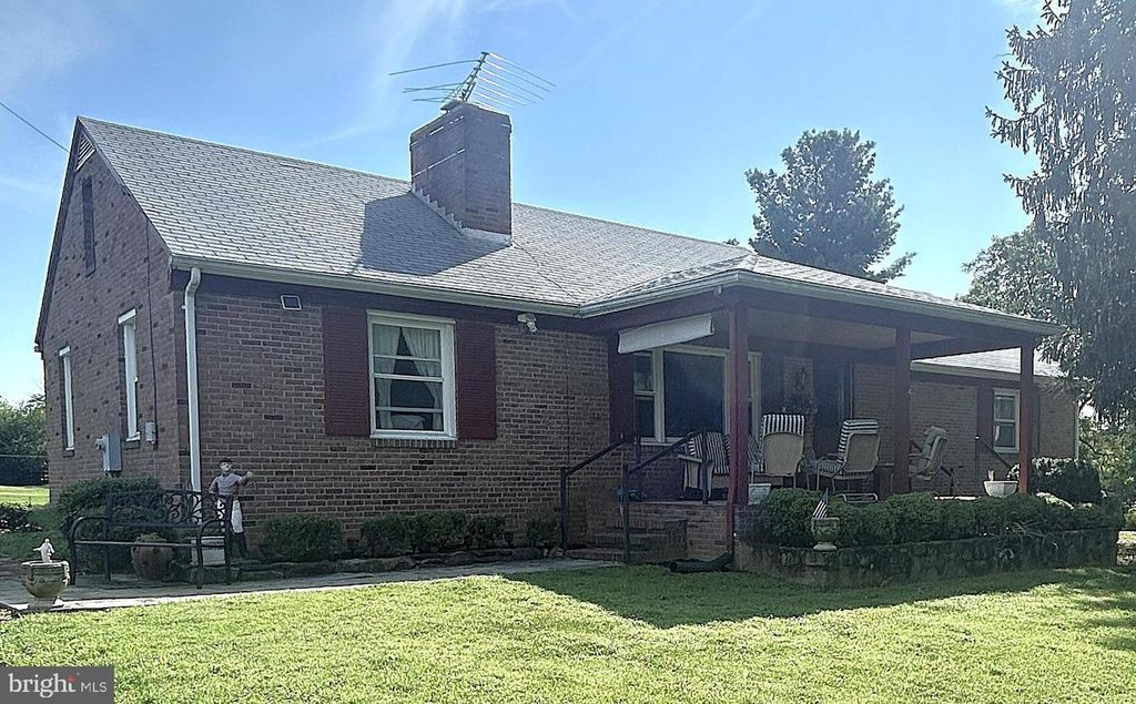 37116 SNICKERSVILLE TPKE, Purcellville, VA 20132