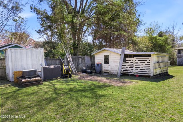 118 E Wyche Street, Whiteville, NC 28472