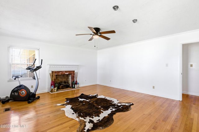 118 E Wyche Street, Whiteville, NC 28472