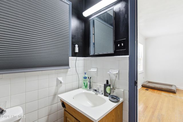 118 E Wyche Street, Whiteville, NC 28472