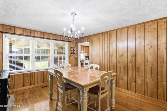 118 E Wyche Street, Whiteville, NC 28472