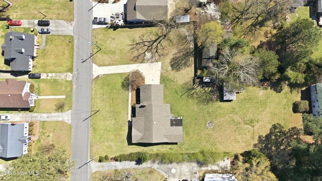 118 E Wyche Street, Whiteville, NC 28472