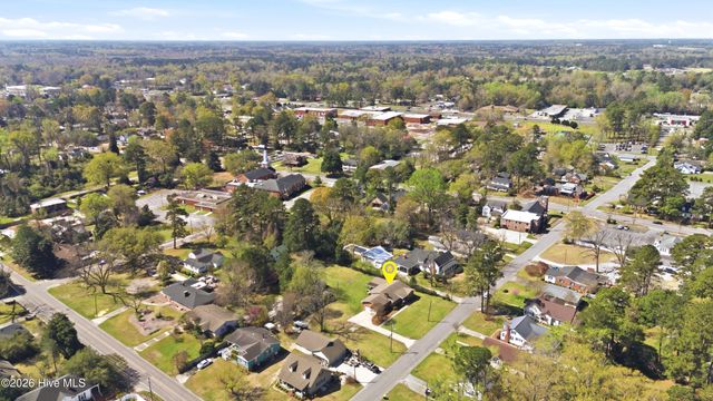 118 E Wyche Street, Whiteville, NC 28472