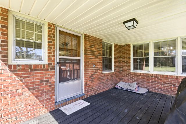 118 E Wyche Street, Whiteville, NC 28472