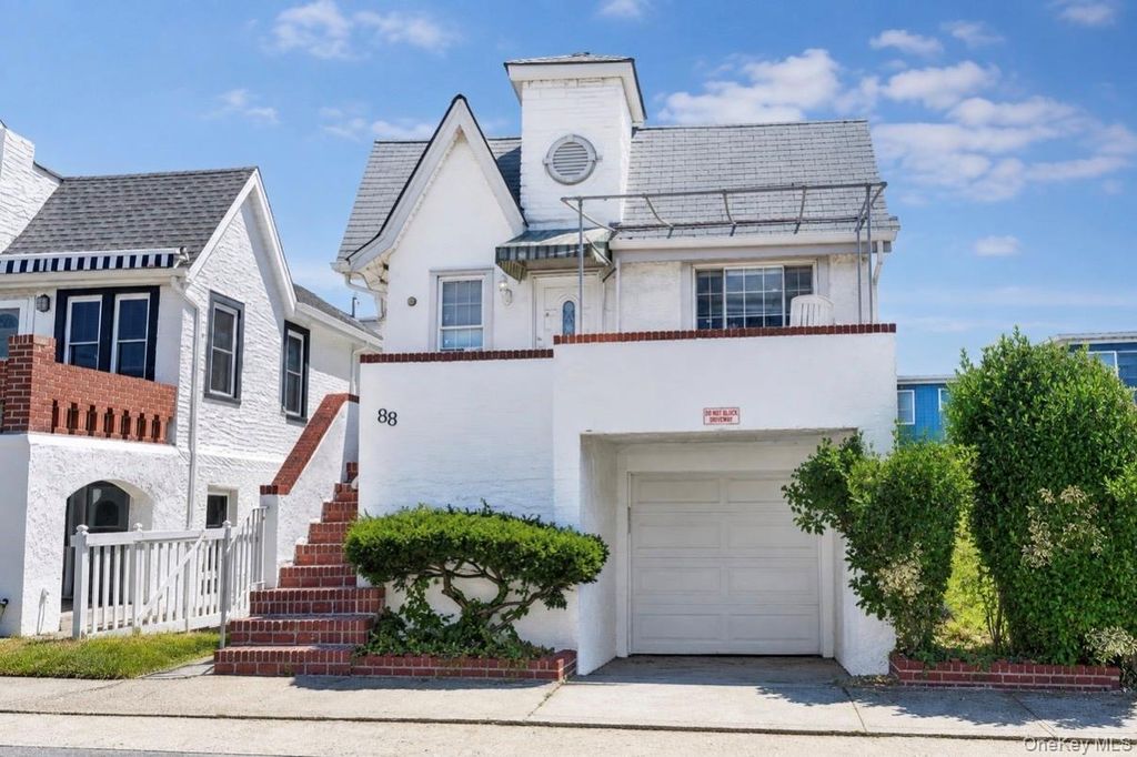 88 Buffalo Avenue, Long Beach, NY 11561