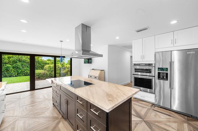 4668 Wildewood Drive, Delray Beach, FL 33445
