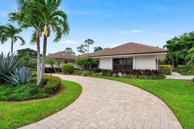 4668 Wildewood Drive, Delray Beach, FL 33445