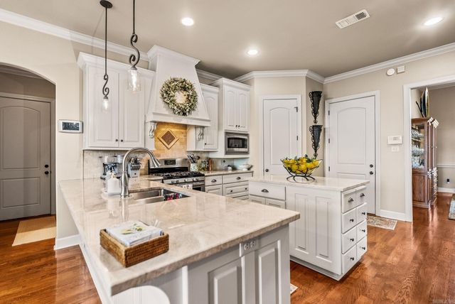 9316 Millers Point, Sherwood, AR 72120