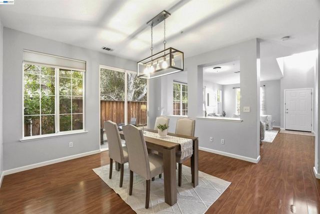 7445 Brigadoon Way, Dublin, CA 94568