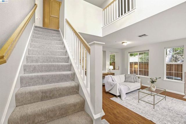 7445 Brigadoon Way, Dublin, CA 94568