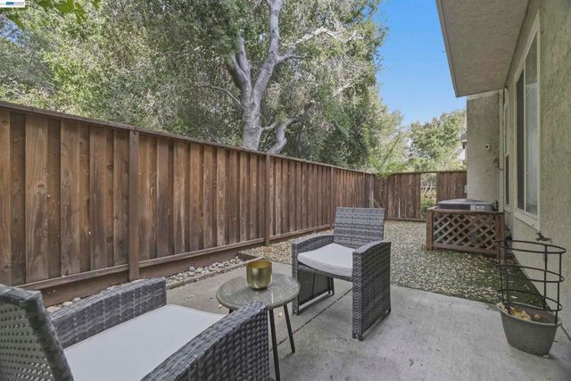 7445 Brigadoon Way, Dublin, CA 94568