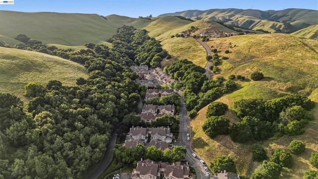 7445 Brigadoon Way, Dublin, CA 94568