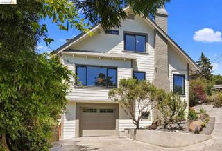 5765 Manila Ave, Oakland, CA 94618