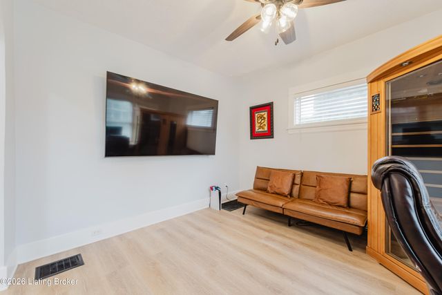 2344 Lansdowne Ave, Louisville, KY 40217