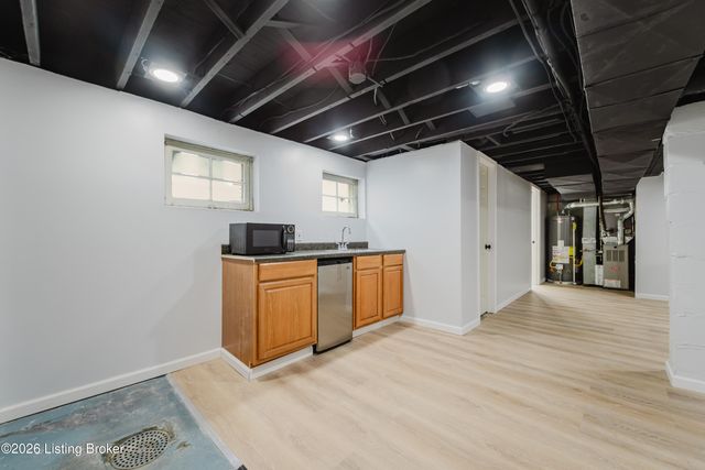 2344 Lansdowne Ave, Louisville, KY 40217