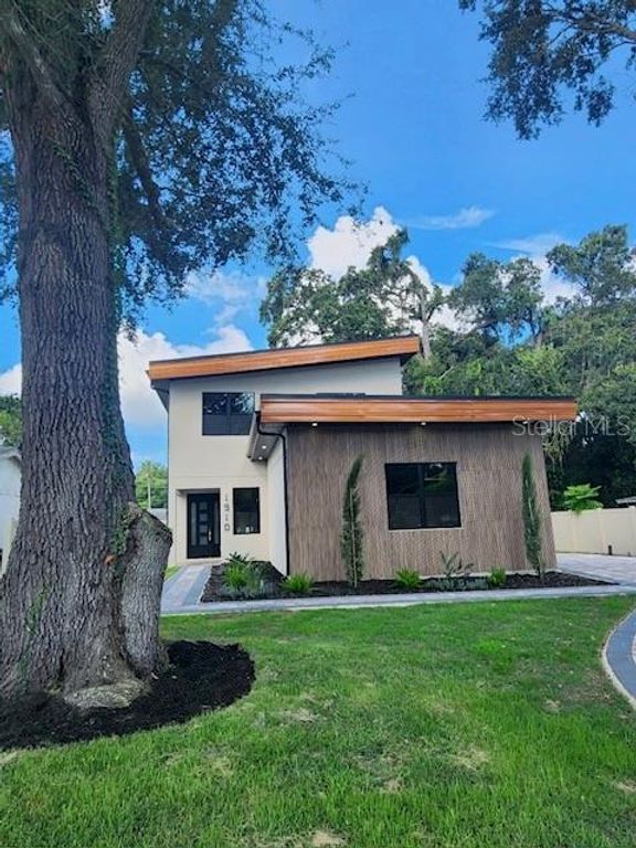 1910 CLOVERLAWN AVENUE, Orlando, FL 32806