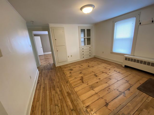 33-35 Elm Street, Newmarket, NH 03857