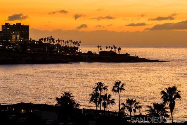 2130 Vallecitos 342, La Jolla, CA 92037