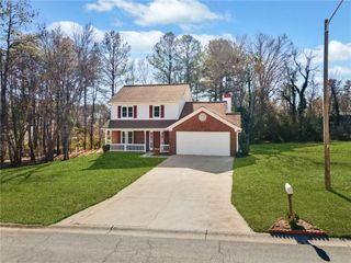 4496 Whitt Station NW Run, Acworth, GA 30101