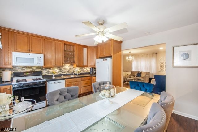 152 Belleville Ave 1, Bloomfield Twp., NJ 07003