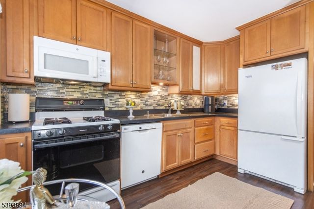 152 Belleville Ave 1, Bloomfield Twp., NJ 07003